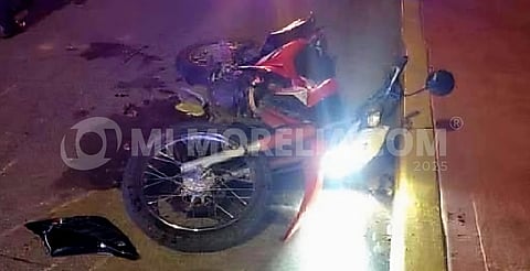 Mujer muere en aparatoso choque de motocicletas, en Tanhuato
