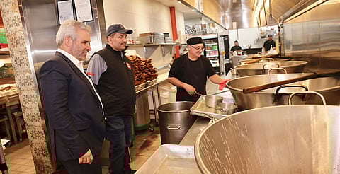 Bedolla promueve inversión a empresarios hispanos de Illinois