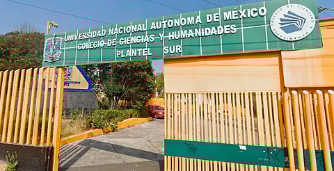 Alumno muere apuñalado por compañero en CCH Sur de CDMX; agresor se lanza desde un edificio