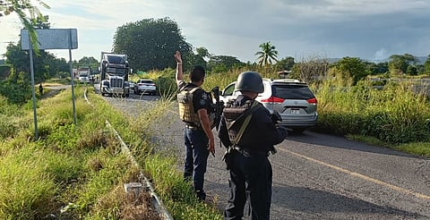 Restablecido el libre tránsito en carreteras de Michoacán: Raúl Zepeda