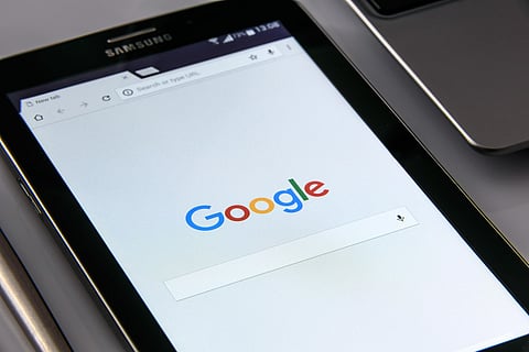 Usuarios reportan caída de Google