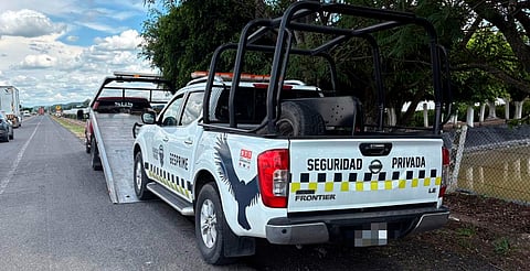 Aseguran camioneta de seguridad privada con alteraciones en Michoacán