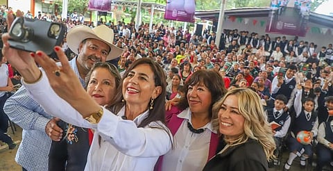 Destaca cercanía social de Gaby Molina en los 113 municipios
