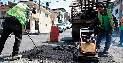 Brigadas de bacheo trabajan de forma permanente: Alfonso Martínez