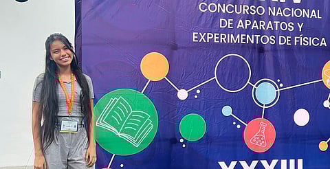 Alumna del Cecytem Guacamayas gana concurso nacional de Física