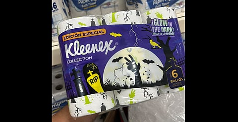 Kleenex lanza papel higiénico edición Halloween que brilla en la oscuridad