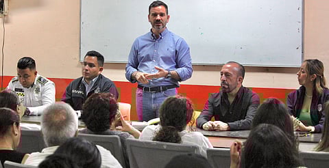 Yankel Benítez visita Lomas de Morelia, en seguimiento a renovación de encargatura del orden