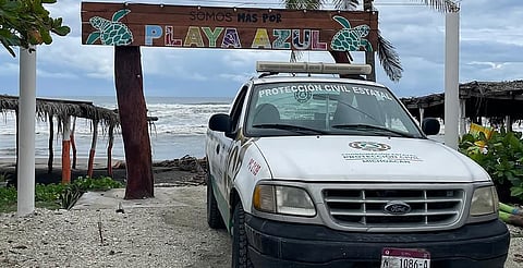 Cierran Puerto de Lázaro Cárdenas por Tormenta Tropical Priscilla