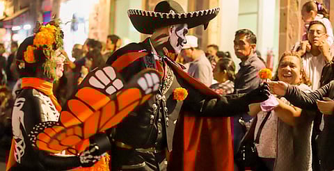 Altares, tapetes, desfile y cráneos gigantes: así vivirá Morelia el Día de Muertos 2025