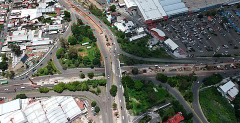 Cierre nocturno en Calzada La Huerta por obras del distribuidor a Pátzcuaro