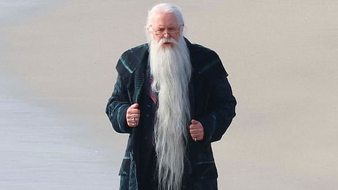 Revelan primeras fotos de John Lithgow como Dumbledore en la serie de Harry Potter