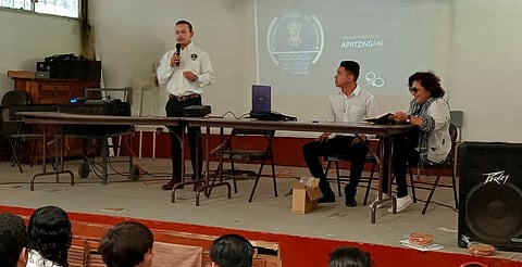 Imparte FGE plática sobre promoción de la denuncia del maltrato animal, a estudiantes de secundaria
