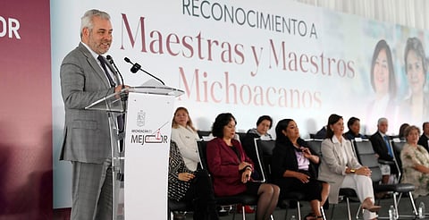 Orden en la educación, la mejor herencia para los michoacanos: Bedolla