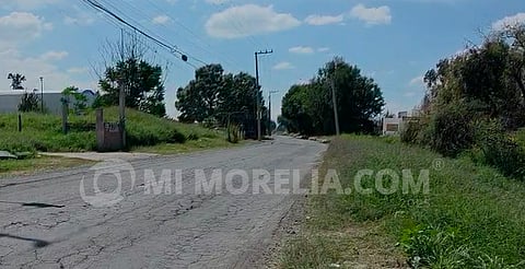 Hallan cadáver con huellas de violencia al oriente de Morelia