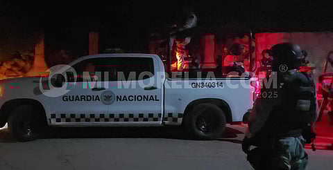 Criminales se enfrentan a balazos en "La Ruana" y colocan explosivos en un puente