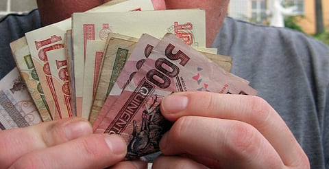 Comercios no pueden rechazar billetes ni monedas emitidos desde 1993: Banxico