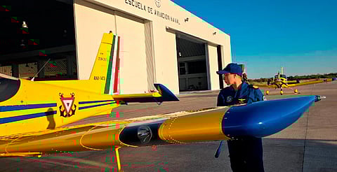 Histórico: Armada de México nombra a su primera instructora de vuelo