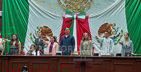 Retoma Congreso de Michoacán el Parlamento Juvenil