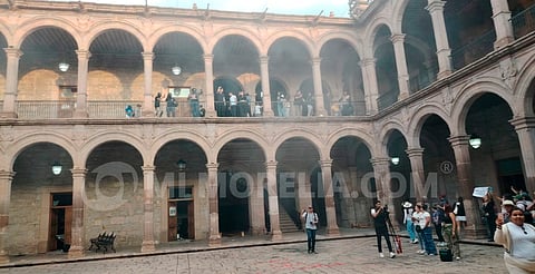 Acusa Bedolla al PRI, PAN y exmagistrado de orquestar protesta en Palacio de Gobierno