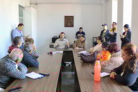 Yankel Benítez mantiene mesa de trabajo con vecinos de Ríos Mexicanos