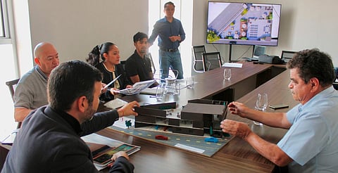 Se reúne Yankel Benítez con la Canainpa