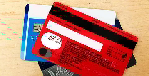 Aprueban reforma para facilitar cancelación de tarjetas de crédito y débito en México