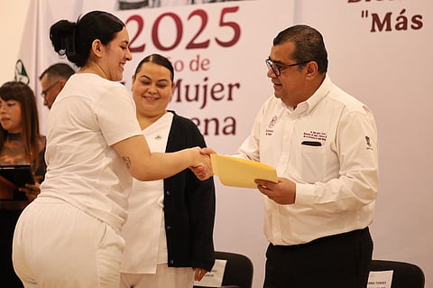 Plan Michoacán incorpora 244 profesionales de la salud para fortalecer atención en la entidad