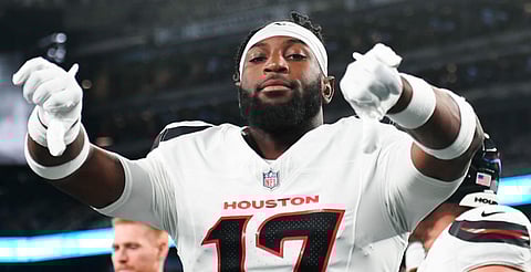 Disparan al jugador de los Jets, Kris Boyd; está en estado crítico