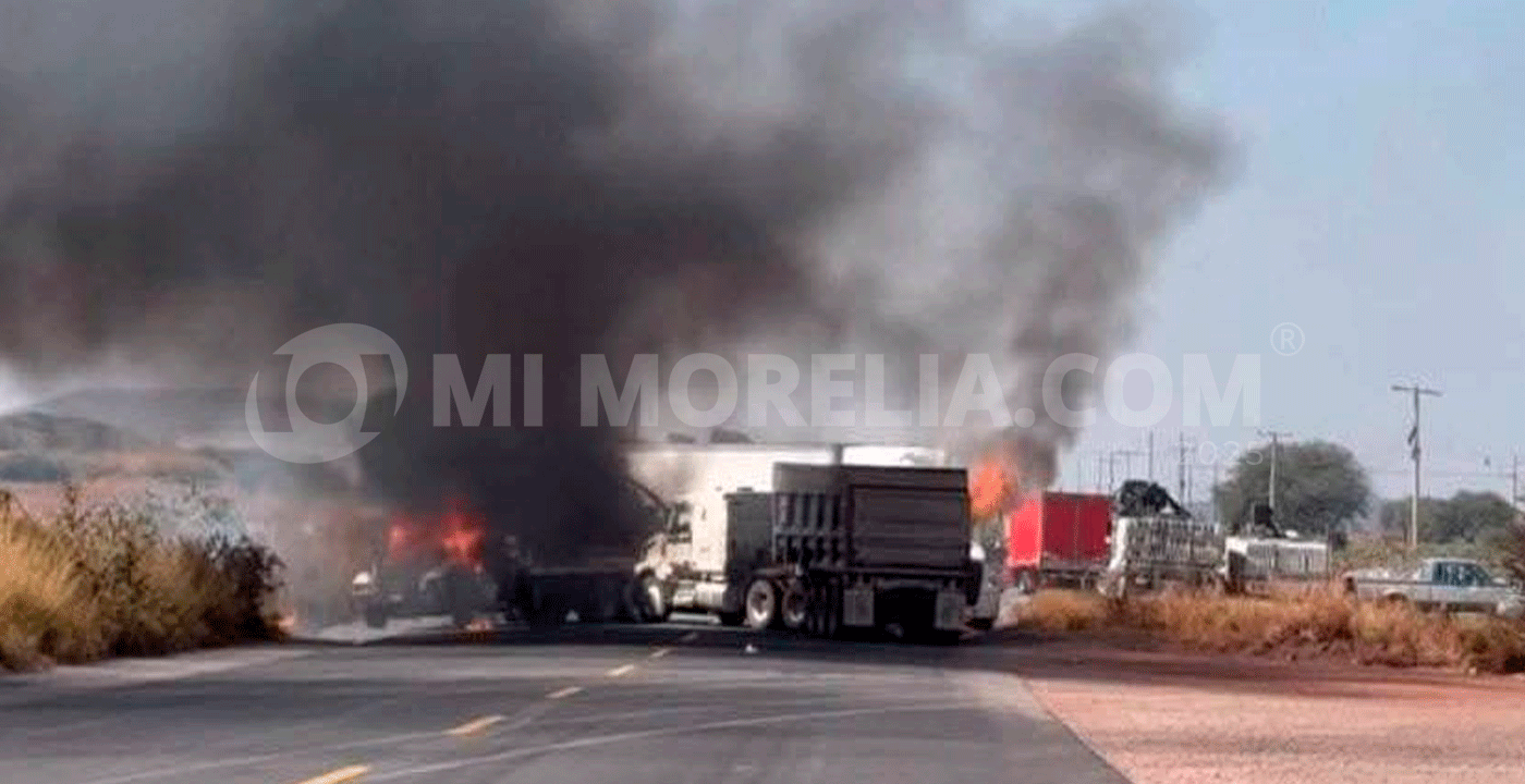 Bloqueos en Michoacán, derivados de un operativo en Salvador Escalante