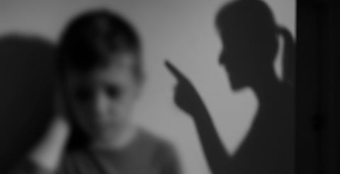 Michoacán: procesan a mujer por agredir a su esposo e hijo menor