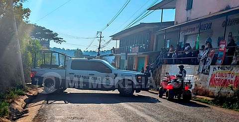 Irrumpen en lonchería y matan a tiros a mujer, en Ziracuaretiro, Michoacán