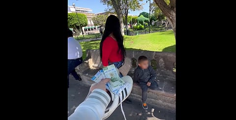 Critican reto viral en Morelia: ofreció dinero por lavarle sus tenis sucios