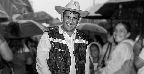 Autoridades revelan que policía abatió al asesino de Carlos Manzo con la misma arma del crimen