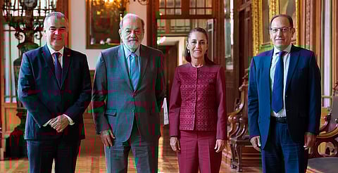 Sheinbaum dialoga con Slim y CCE sobre futuro económico de México