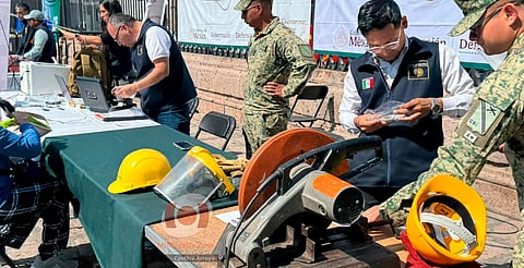 En Morelia, 13 personas han hecho el canje de armas al Ejército