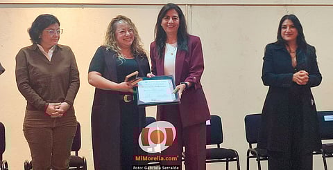 Gabriela Molina reconoce a 50 docentes por sus prácticas educativas