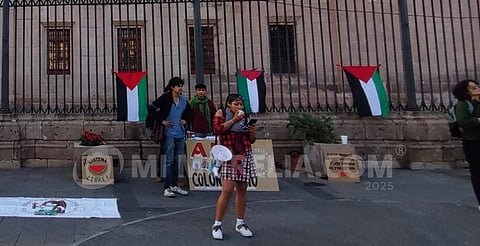 Con firmas y exposición, comité en Morelia levanta la voz por Palestina