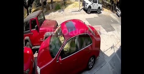 Choca y huye en Morelia; el momento quedó grabado