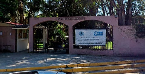 Detienen a maestro; lo acusan de extorsionar a estudiante de normal de Morelia