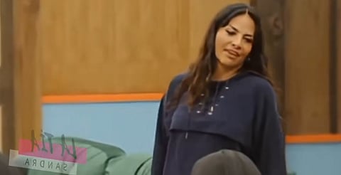 VIDEO: Señalan a Fabiola Campomanes de consumo de "sustancias" en La Granja VIP, de Tv Azteca