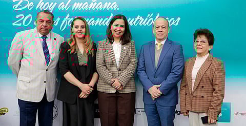 Celebran en la UVAQ 20 años de formar nutriólogos que mejoran vidas