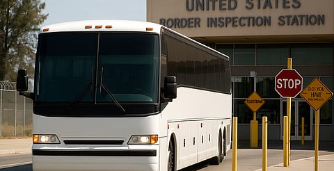 Cancelan visas a ejecutivos de transporte en México por vínculos con cruces ilegales a EU