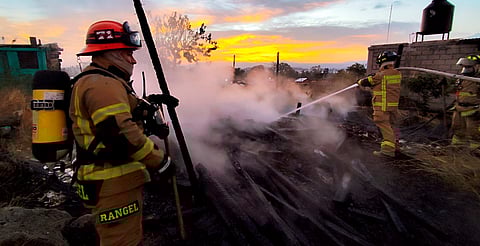 Llamas despiertan a vecinos de El Polvorín, en Morelia; incendio fue controlado