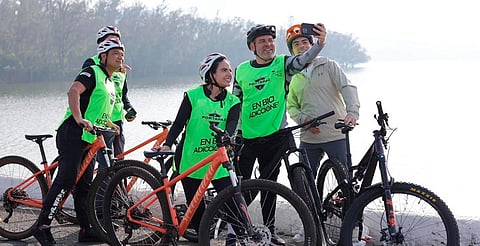 Inaugura Bedolla rehabilitación de 19 km de ciclovía tenencia Morelos-Tiripetío