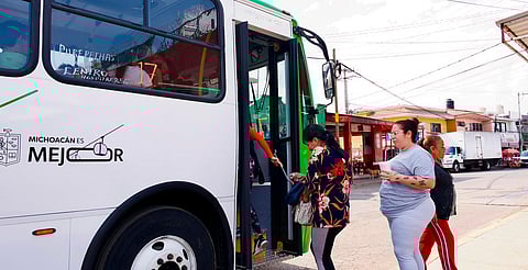 Comienzan a circular nuevos autobuses de Uruapan: Gladyz Butanda