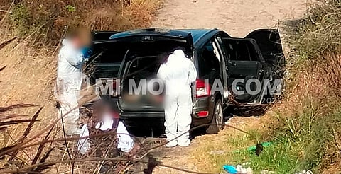 Hallan tres cadáveres dentro de Jeep en la Morelia-Pátzcuaro