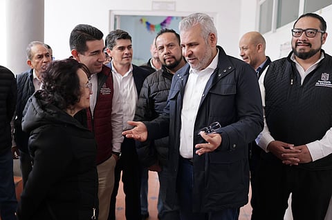 Bedolla y rectora de la Universidad Nacional Rosario Castellanos visitan espacios para campus en Zitácuaro y Zacapu