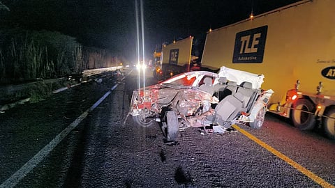 Fatal choque deja vehículo destrozado en la autopista Pátzcuaro–Lázaro Cárdenas