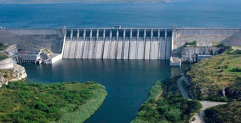 México acuerda con EU entrega parcial de agua desde presa La Amistad