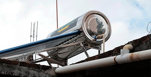 Morelia avanza en programa de calentadores solares con 1,700 personas beneficiadas